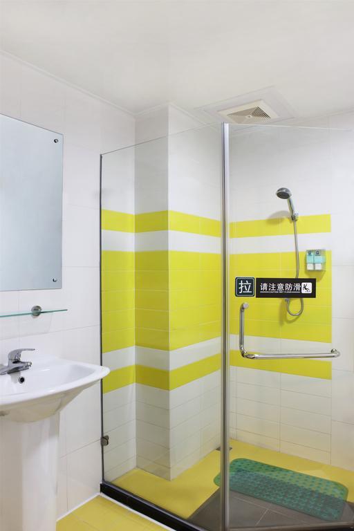 7Days Inn Guangzhou Beijing Road Subway Station Room photo